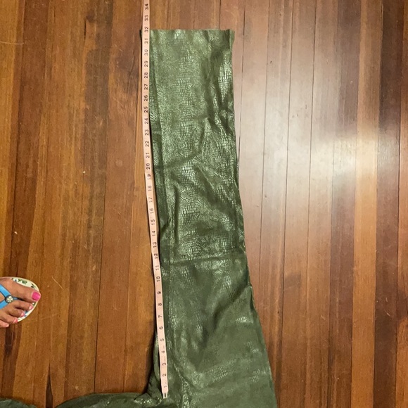 Fabulous green genuine leather jeans! - Picture 7 of 8